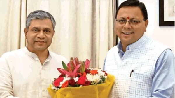 मुख्यमंत्री धामी के प्रयासों को रेल मंत्रालय की हरी झंडी, देहरादून-टनकपुर एक्सप्रेस अब सप्ताह में तीन दिन चलेगी