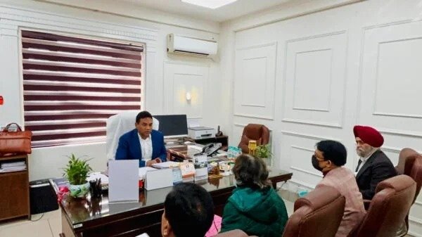 स्वास्थ्य सचिव डॉ. आर राजेश कुमार के हस्तक्षेप से दून मेडिकल कॉलेज के सफाई कर्मचारियों की हड़ताल समाप्त