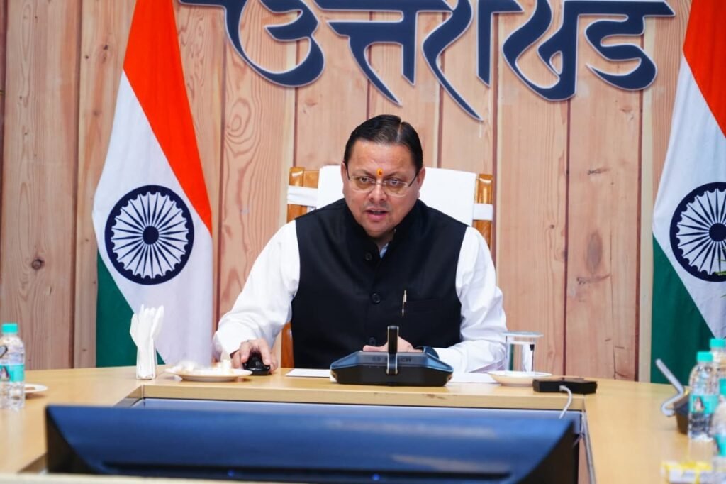 सीएम धामी ने श्रमिकों के खातों में भेजे 11 करोड़ रुपये